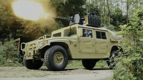 国产多管转管机枪视频,火力全开，性能卓越