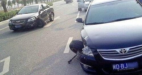 日式车撞国产车视频,现场惊心动魄！  第1张