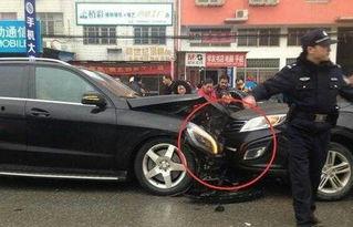 日式车撞国产车视频,现场惊心动魄！  第2张