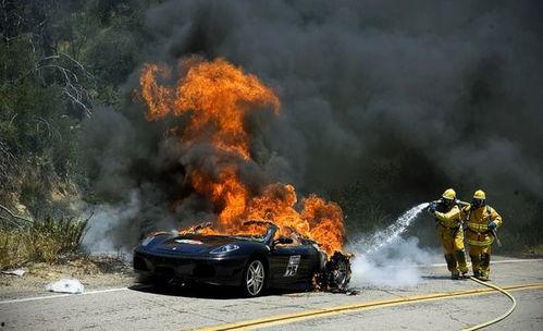 国产车燃油车自燃视频,揭秘自燃原因与预防措施  第2张